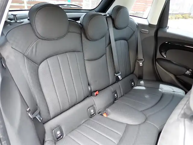 ＭＩＮＩ ミニ クーパー S 千葉県 2016(平28)年 1.8万km グレー パイオニア地デジTVチューナー（GEX-909DTV)/・リモコン/取扱説明書付き/アルパインマルチビューカメラ（フロント/リア）/純正ナビゲーション/純正オーディオ/・FM/AMラジオ/・Bluetooth接続/黒革シート/純正後期テールレンズ/スマートキー2個/ドアバイザー/フロアマット/取扱い説明書