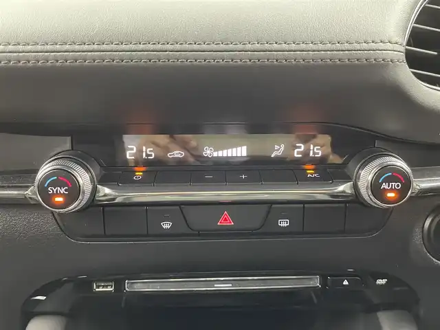マツダ マツダ３ファストバック 15S ツーリング 大分県 2019(令1)年 9.4万km ポリメタルグレーM ワンオーナ/6速マニュアル/ENKEIアルミホイール（PF-07）/社外マフラー/TEIN車高調/純正ナビ/（CD/DVD/Bluetooth/HDMI/フルセグTV）/全周囲/バックカメラ/ビルトインETC/スマートブレーキサポート/レーダークルーズコントロール/クリアランスソナー/オートブレーキホールド/ステアリングスイッチ/オートライト/LEDヘッドライト/前方ドライブレコーダー/プッシュスタート・スマートキー/保証書・取扱説明書/社外ゴムフロアマット