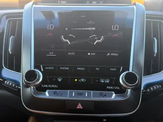 トヨタ クラウン ハイブリッド S Four エレガンススタイル 岩手県 2020(令2)年 8.1万km ホワイトパールクリスタルシャイン サンルーフ　ナビ　バックＣ　キャンセラー付フルセグ　電動ハーフレザーシート　レーダークルーズ　ＢＳＭ　ＥＴＣ２．０　パドルシフト　純正１８ＡＷ　オートＬＥＤライト　フォグランプ　スマートキー