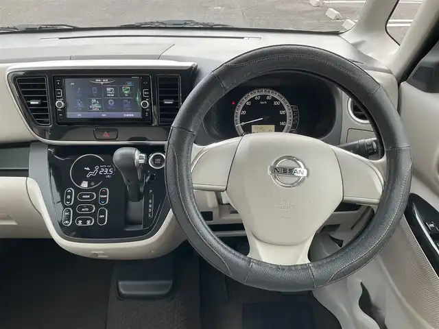 日産 デイズ ルークス X 滋賀県 2016(平28)年 13.3万km モカブラウンP エマージェンシーブレーキ/踏み間違い衝突防止アシスト/純正7インチナビ/Bluetooth、DVD、CD、フルセグテレビ/アラウンドビューモニター/片側パワースライドドア/タッチパネル式オートエアコン/シートバックテーブル（助手席側）/後部席サンシェード/プッシュスタート/取扱説明書/保証書