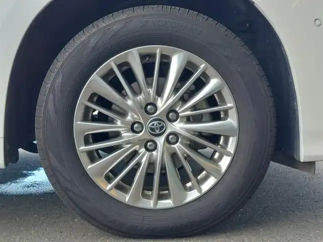 トヨタ アルファードハイブリット SR Cパッケージ 東京都 2020(令2)年 3.8万km ホワイトパールクリスタルシャイン JBLプレミアムサウンド/純正ナビ/　（フルセグTV/CD/DVD/BT/USB）/リアエンターテインメント/トヨタセーフティセンス/・プリクラッシュセーフティ/・レーントレーシングアシスト/・レーダークルーズコントロール/・レーンディパーチャーアラート/・オートマチックハイビーム/・ロードサインアシスト/・ブラインドスポットモニター/パノラミックビューモニター/ドライブレコーダー/デジタルインナーミラー/ETC2.0/運転席メモリー機能付きパワーシート/前席シートヒーター/シートベンチレーション/ステアリングヒーター/革巻きステアリング/純正１７インチアルミホイール/ステアリングスイッチ/電動格納ウインカーミラー/リアプライバシーガラス/LEDヘッドライト/ドアバイザー/新車時保証書