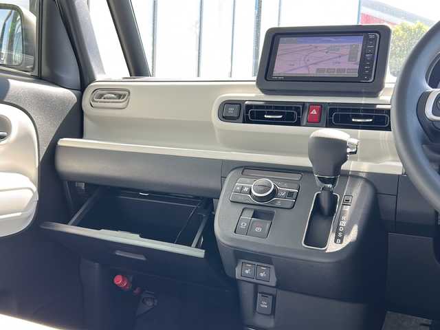 ダイハツ ムーヴ キャンバス ストライプス G 山形県 2025(令7)年 0.2万km シャイニングホワイトパール/ファインミントメタリック 登録時走行距離1/546km/純正ナビ/（AM/FM/フルセグ/BT）/バックカメラ/スマートアシスト/ステアリングスイッチ/オートLEDライト/アイドリングストップ/ホットドリンクホルダー/電動パーキング/ブレーキホールド/両側パワスラ/スマートキー×２/プッシュスタート/衝突被害軽減システム/ドアバイザー/電動格納ミラー/純正ホイールキャップ