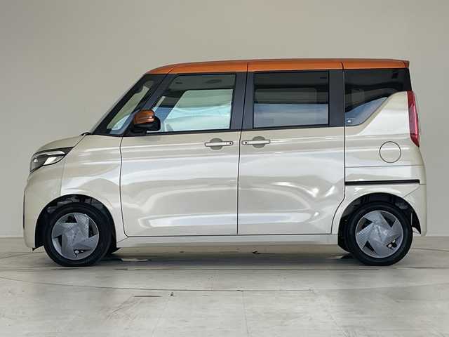 日産 ルークス X 愛知県 2024(令6)年 0.2万km ベージュⅡ 純正9型ナビ/全方位カメラ/片側パワースライド/バックカメラ/ハンズフリースライドドア/コーナーセンサー/LEDヘッドライト/オートマチックハイビーム/ドライブレコーダー/ETC/衝突軽減システム/フルセグ/ステアリングスイッチ/スマートキー/プッシュスタート