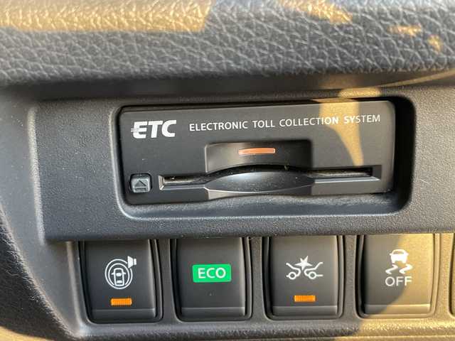 日産 ティアナ XV 愛知県 2015(平27)年 12.2万km ブリリアントホワイトパール 純正ナビ/全方位カメラ/クルーズコントロール/シートヒーター/エアシート/フルセグ/CD DVD/Bluetooth/パワーシート/コーナーセンサー/純正アルミホイール/LEDヘッドライト/ステアリングスイッチ/スマートキー/プッシュスタート