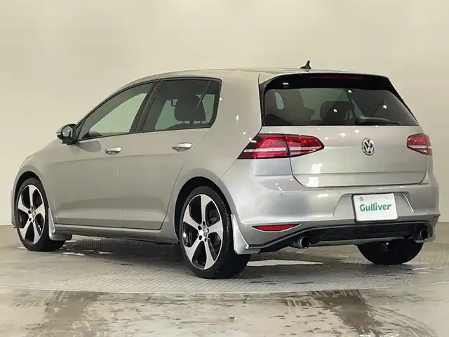 フォルクスワーゲン ゴルフ ＧＴＩ 栃木県 2014(平26)年 7.2万km グレー 純正ナビ/(CD/DVD/フルセグTV/Bluetooth/SD/AUX/USB)/衝突軽減ブレーキ/前後コーナーセンサー/ビルトインETC/禁煙車/オートライト/HIDヘッドライト/パドルシフト/スマートキー/プッシュスタート/アイドリングストップ/ステアリングスイッチ/革巻きステアリング/ウィンカーミラー/電動格納ミラー/純正18インチアルミホイール/純正フロアマット