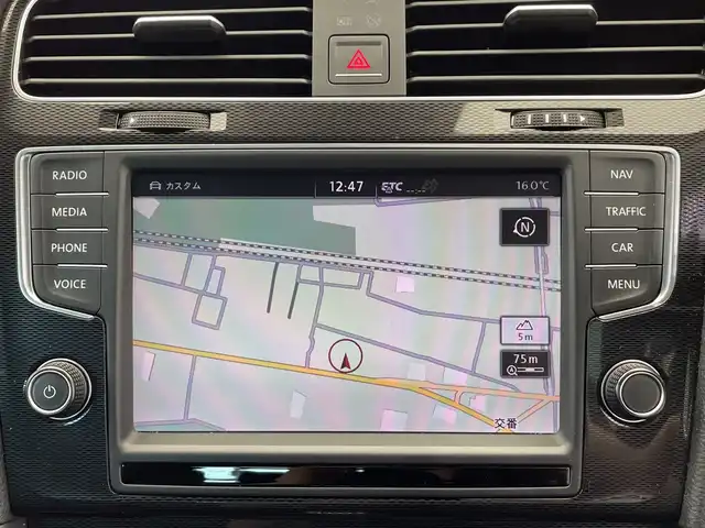 フォルクスワーゲン ゴルフ ＧＴＩ 栃木県 2014(平26)年 7.2万km グレー 純正ナビ/(CD/DVD/フルセグTV/Bluetooth/SD/AUX/USB)/衝突軽減ブレーキ/前後コーナーセンサー/ビルトインETC/禁煙車/オートライト/HIDヘッドライト/パドルシフト/スマートキー/プッシュスタート/アイドリングストップ/ステアリングスイッチ/革巻きステアリング/ウィンカーミラー/電動格納ミラー/純正18インチアルミホイール/純正フロアマット