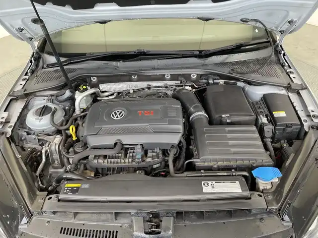 フォルクスワーゲン ゴルフ ＧＴＩ 栃木県 2014(平26)年 7.2万km グレー 純正ナビ/(CD/DVD/フルセグTV/Bluetooth/SD/AUX/USB)/衝突軽減ブレーキ/前後コーナーセンサー/ビルトインETC/禁煙車/オートライト/HIDヘッドライト/パドルシフト/スマートキー/プッシュスタート/アイドリングストップ/ステアリングスイッチ/革巻きステアリング/ウィンカーミラー/電動格納ミラー/純正18インチアルミホイール/純正フロアマット