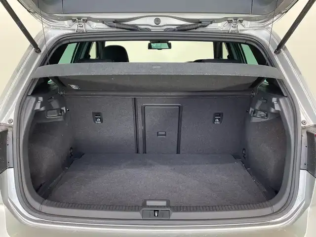 フォルクスワーゲン ゴルフ ＧＴＩ 栃木県 2014(平26)年 7.2万km グレー 純正ナビ/(CD/DVD/フルセグTV/Bluetooth/SD/AUX/USB)/衝突軽減ブレーキ/前後コーナーセンサー/ビルトインETC/禁煙車/オートライト/HIDヘッドライト/パドルシフト/スマートキー/プッシュスタート/アイドリングストップ/ステアリングスイッチ/革巻きステアリング/ウィンカーミラー/電動格納ミラー/純正18インチアルミホイール/純正フロアマット