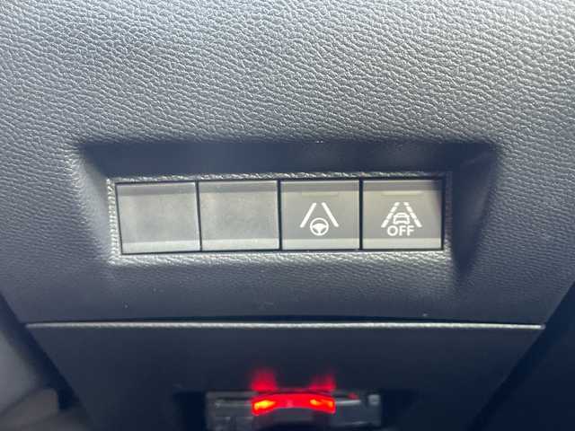 プジョー プジョー ２０８ GT 福岡県 2021(令3)年 4.7万km 赤 ディスプレイオーディオ/Bluetooth/MirrorLink/AndroidAuto/AppleCarplay/AM/FM/USB/iPod/ドライブモード/ハンズフリー/シートヒーター（D/N)/電動格納ミラー/プッシュスタート/レーンキープアシスト/オートライト/パドルシフト/ETC/ドライブレコーダー/パーキングセンサー/アイドリングストップ/インテリジェントハイビーム