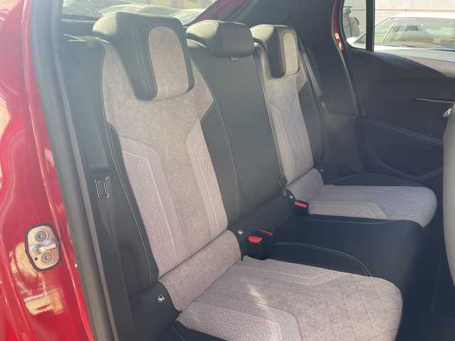 プジョー プジョー ２０８ GT 福岡県 2021(令3)年 4.7万km 赤 ディスプレイオーディオ/Bluetooth/MirrorLink/AndroidAuto/AppleCarplay/AM/FM/USB/iPod/ドライブモード/ハンズフリー/シートヒーター（D/N)/電動格納ミラー/プッシュスタート/レーンキープアシスト/オートライト/パドルシフト/ETC/ドライブレコーダー/パーキングセンサー/アイドリングストップ/インテリジェントハイビーム