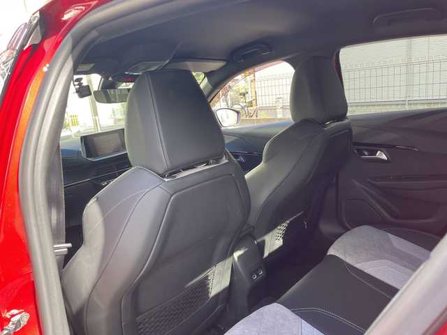 プジョー プジョー ２０８ GT 福岡県 2021(令3)年 4.7万km 赤 ディスプレイオーディオ/Bluetooth/MirrorLink/AndroidAuto/AppleCarplay/AM/FM/USB/iPod/ドライブモード/ハンズフリー/シートヒーター（D/N)/電動格納ミラー/プッシュスタート/レーンキープアシスト/オートライト/パドルシフト/ETC/ドライブレコーダー/パーキングセンサー/アイドリングストップ/インテリジェントハイビーム