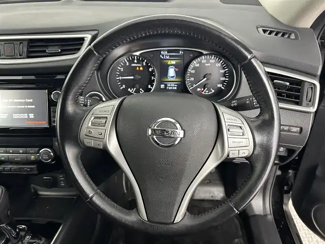 日産 エクストレイル 20Xtt エマージェンシーブレーキ 道央・札幌 2017(平29)年 5.9万km ダイヤモンドブラック ・４WD/・エマージェンシーブレーキ/・レーンキープアシスト/・ブラインドスポットモニター/・コーナーセンサー/・クルーズコントロール/・メーカーナビ/・フルセグ/BT/CD/DVD/・アラウンドビューモニター/・パワーバックドア/・ビルトインETC/・アイドリングストップ/・シートヒーター/・ステアリングスイッチ/・プッシュスタート/・スマートキー/・横滑り防止装置/・LEDヘッドライト/・電格ミラー