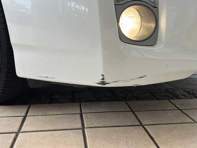 トヨタ プリウス S　LEDエディション 静岡県 2011(平23)年 13.2万km ホワイトパールクリスタルシャイン 純正HDDナビ/・CD/・DVD/・ワンセグＴＶ/・Bluetooth/・AUX/・AM/・FM/主要装備/・バックカメラ/・レーダー探知機/・ETC/・ドラレコ前後/・ステリモ/・スマートキー/・プッシュスタート/・LEDヘッドライト/・オートライト/・純正フロアマット/・カーテンエアバック/・オートエアコン