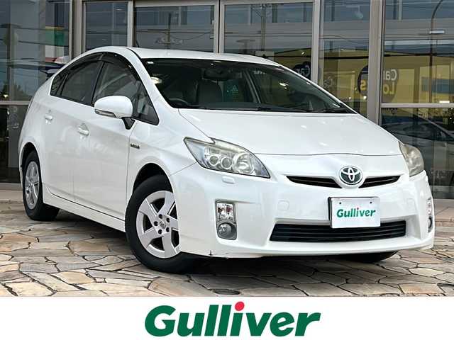 トヨタ プリウス S　LEDエディション 静岡県 2011(平23)年 13.2万km ホワイトパールクリスタルシャイン 純正HDDナビ/・CD/・DVD/・ワンセグＴＶ/・Bluetooth/・AUX/・AM/・FM/主要装備/・バックカメラ/・レーダー探知機/・ETC/・ドラレコ前後/・ステリモ/・スマートキー/・プッシュスタート/・LEDヘッドライト/・オートライト/・純正フロアマット/・カーテンエアバック/・オートエアコン