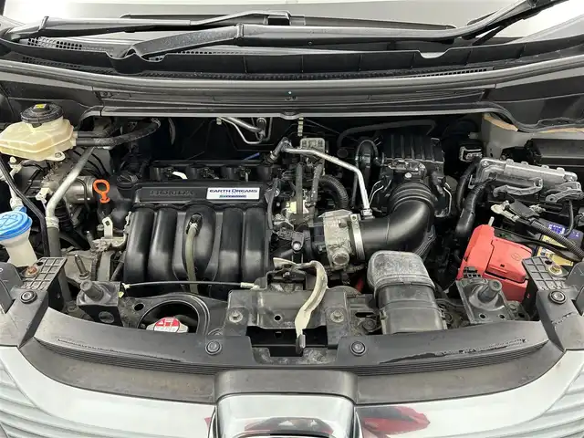 ホンダ フリード ハイブリット EX 千葉県 2016(平28)年 7.7万km ホワイトオーキッドパール 禁煙　/両側電動スライドドア　/シートヒーター　/ＬＥＤヘッドライト/ホンダセンシング/レーダークルーズコントロール　/社外７型ナビ（MDV-D403）/Ｃパッケージ　/Ｓパッケージ　/コンフォートビューパッケージ　/ビルトインＥＴＣ/ワンセグＴＶ　/バックカメラ/カーテンエアバック/リアサンシェード/電動格納サイドミラー/2列目キャプテンシート/アイドリングストップ/ウィンカーミラー/プッシュスタート