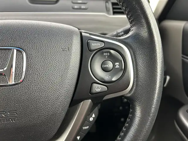 ホンダ フリード ハイブリット EX 千葉県 2016(平28)年 7.7万km ホワイトオーキッドパール 禁煙　/両側電動スライドドア　/シートヒーター　/ＬＥＤヘッドライト/ホンダセンシング/レーダークルーズコントロール　/社外７型ナビ（MDV-D403）/Ｃパッケージ　/Ｓパッケージ　/コンフォートビューパッケージ　/ビルトインＥＴＣ/ワンセグＴＶ　/バックカメラ/カーテンエアバック/リアサンシェード/電動格納サイドミラー/2列目キャプテンシート/アイドリングストップ/ウィンカーミラー/プッシュスタート