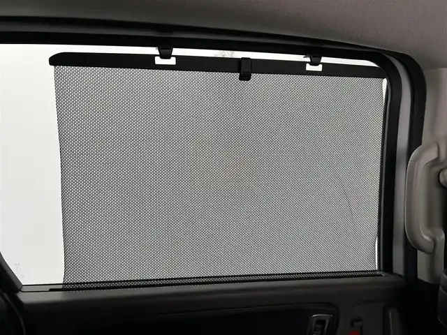 ホンダ フリード ハイブリット EX 千葉県 2016(平28)年 7.7万km ホワイトオーキッドパール 禁煙　/両側電動スライドドア　/シートヒーター　/ＬＥＤヘッドライト/ホンダセンシング/レーダークルーズコントロール　/社外７型ナビ（MDV-D403）/Ｃパッケージ　/Ｓパッケージ　/コンフォートビューパッケージ　/ビルトインＥＴＣ/ワンセグＴＶ　/バックカメラ/カーテンエアバック/リアサンシェード/電動格納サイドミラー/2列目キャプテンシート/アイドリングストップ/ウィンカーミラー/プッシュスタート