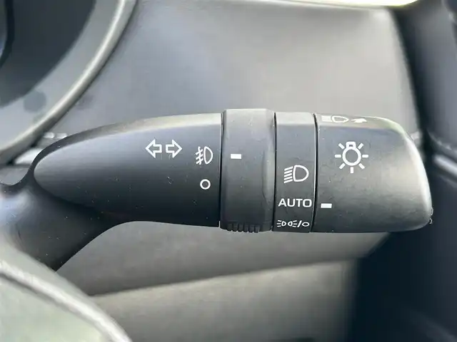 トヨタ ハリアー ハイブリッド Z 和歌山県 2024(令6)年 2.9万km プラチナホワイトパールマイカ 純正12.3インチナビ/JBLサウンド/全方位カメラ/フルセグTV/衝突軽減ブレーキ/ブラインドスポットモニター/前後コーナーセンサー/レーダークルコン/オートライト/モデリスタエアロ/デジタルインナーミラー/ヘッドアップディスプレイ/ドラレコ/ビルトインETC2.0/置くだけ充電器/パワーシート/電動リアゲート