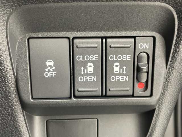 ホンダ フリード ハイブリット e:HEV AIR EX 福島県 2025(令7)年 0.1千km クリスタルブラックパール /登録済未使用車//純正９インチナビ　//両側パワースライドドア　//衝突被害軽減ブレーキ　//アダプティブクルーズコントロール　//シートヒーター(D/N)//コーナーセンサー(前後)//バックカメラ　//ＵＳＢ入力端子　//ＬＥＤヘッドライト//ステアリングリモコン//取扱説明書//保証書