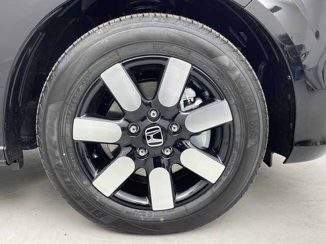 ホンダ フリード ハイブリット e:HEV AIR EX 福島県 2025(令7)年 0.1千km クリスタルブラックパール /登録済未使用車//純正９インチナビ　//両側パワースライドドア　//衝突被害軽減ブレーキ　//アダプティブクルーズコントロール　//シートヒーター(D/N)//コーナーセンサー(前後)//バックカメラ　//ＵＳＢ入力端子　//ＬＥＤヘッドライト//ステアリングリモコン//取扱説明書//保証書