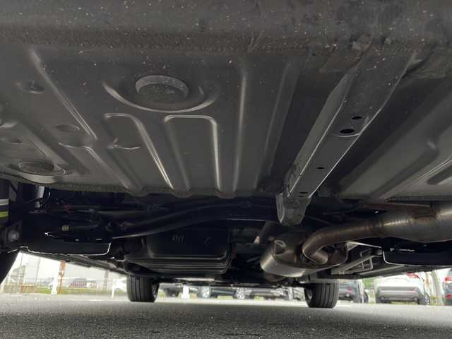 トヨタ ヴォクシー ハイブリッド S－Z 山口県 2023(令5)年 5.3万km アティチュードブラックマイカ ワンオーナー/純正メモリナビ/　Bluetooth、CD、DVD、HDMI、フルセグテレビ/両側パワースライドドア/バックカメラ/フリップダウンモニター/前後ドライブレコーダー【DC-DR652】/ビルトインETC2.0/レーダークルーズコントロール/電動リアゲート/ステアリングスイッチ/ステアリングホールド/AC100V×２/タイプC充電口×２/アイドリングストップ/スマートキー/スペアキー1本/ドアバイザー/ハーフレザーシート/シートヒーター【D＋N+2列目】/純正17インチアルミホイール/レーンキープアシスト/ブラインドスポットアシスト/パーキングアシスト/コーナーセンサー/プリクラッシュセーフティ