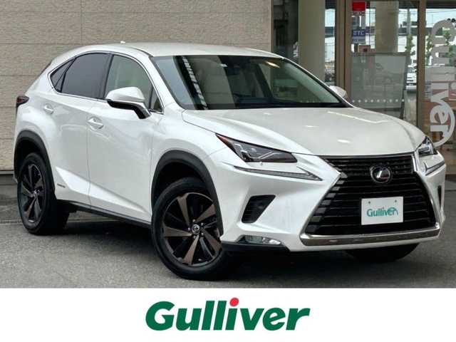 レクサス ＮＸ 300h バージョンL 兵庫県 2019(令1)年 4万km ソニッククォーツ 純正ナビ/(CD/DVD/BT/USB/AUX)/フルセグTV/バック・サイドカメラ/ETC2.0/衝突軽減ブレーキ/レーダークルーズコントロール/前後コーナーセンサー/ブラインドスポットモニター/前方ドライブレコーダー/パドルシフト/レザーシート/前席シートヒーター/前席エアーシート/前席パワーシート/パワーシートメモリ機能3/ステアリングヒーター/LEDヘッドライト/オートライト/オートハイビーム/フォルランプ/電動リアゲート/電動パーキングブレーキ/オートホールド/防眩ミラー/ステアリングリモコン/革巻きステアリング/スマートキー/社外フロアマット/純正アルミ18インチ