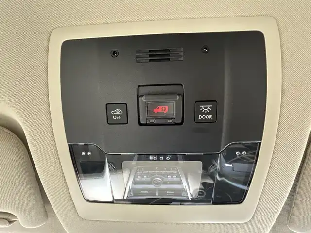 レクサス ＮＸ 300h バージョンL 兵庫県 2019(令1)年 4万km ソニッククォーツ 純正ナビ/(CD/DVD/BT/USB/AUX)/フルセグTV/バック・サイドカメラ/ETC2.0/衝突軽減ブレーキ/レーダークルーズコントロール/前後コーナーセンサー/ブラインドスポットモニター/前方ドライブレコーダー/パドルシフト/レザーシート/前席シートヒーター/前席エアーシート/前席パワーシート/パワーシートメモリ機能3/ステアリングヒーター/LEDヘッドライト/オートライト/オートハイビーム/フォルランプ/電動リアゲート/電動パーキングブレーキ/オートホールド/防眩ミラー/ステアリングリモコン/革巻きステアリング/スマートキー/社外フロアマット/純正アルミ18インチ