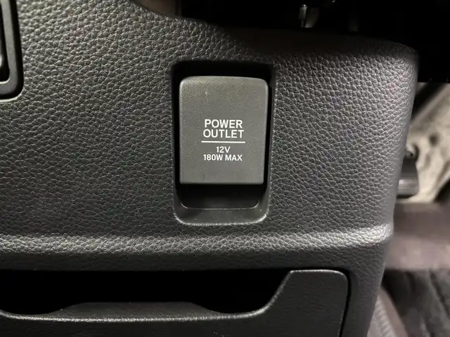 ホンダ Ｎ ＢＯＸ カスタム G L ターボ ホンダセンシング 埼玉県 2018(平30)年 5万km クリスタルブラックパール 純正9インチナビ　VXU-185NBi/バックカメラ/前方ドライブレコーダー/ETC/Honda SENSING/・衝突軽減ブレーキ/・誤発進抑制機能/・路外逸脱抑制機能/・アダプティブ・クルーズ・コントロール/・オートハイビーム/・先行車発進お知らせ機能/・標識認識機能/パドルシフト/両側パワースライドドア/プッシュスタート/ステアリングリモコン/ロールサンシェード/ウィンカーミラー/フロントフォグランプ/純正フロアマット/純正ドアバイザー/純正15インチアルミホイール