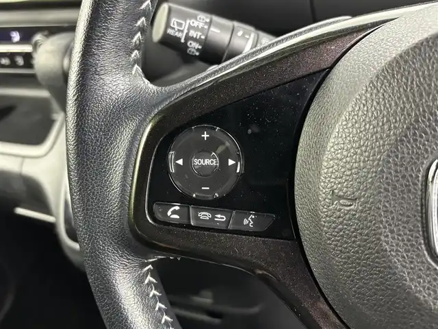 ホンダ Ｎ ＢＯＸ カスタム G L ターボ ホンダセンシング 埼玉県 2018(平30)年 5万km クリスタルブラックパール 純正9インチナビ　VXU-185NBi/バックカメラ/前方ドライブレコーダー/ETC/Honda SENSING/・衝突軽減ブレーキ/・誤発進抑制機能/・路外逸脱抑制機能/・アダプティブ・クルーズ・コントロール/・オートハイビーム/・先行車発進お知らせ機能/・標識認識機能/パドルシフト/両側パワースライドドア/プッシュスタート/ステアリングリモコン/ロールサンシェード/ウィンカーミラー/フロントフォグランプ/純正フロアマット/純正ドアバイザー/純正15インチアルミホイール