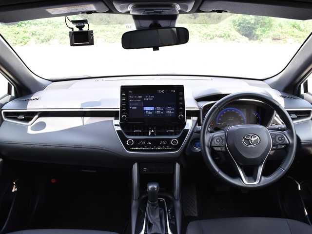 トヨタ カローラ クロス ハイブリッド S 福岡県 2022(令4)年 2.2万km プラチナホワイトパールマイカ ワンオーナー/純正ディスプレイオーディオ/バックカメラ/ETC/プリクラッシュセーフティ/レーントレーシングアラート/ブラインドスポットモニター/レーダークルーズコントロール/クリアランスソナー/オートマッチクハイビーム/純正LEDヘッドライト/ブレーキホールド/前後ドライブレコーダー/純正１７インチアルミホイール/革巻きステアリング/保証書・取説・スペアキー