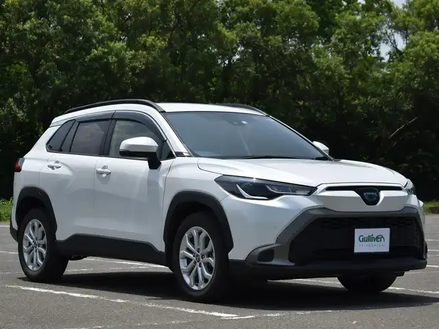 トヨタ カローラ クロス ハイブリッド S 福岡県 2022(令4)年 2.2万km プラチナホワイトパールマイカ ワンオーナー/純正ディスプレイオーディオ/バックカメラ/ETC/プリクラッシュセーフティ/レーントレーシングアラート/ブラインドスポットモニター/レーダークルーズコントロール/クリアランスソナー/オートマッチクハイビーム/純正LEDヘッドライト/ブレーキホールド/前後ドライブレコーダー/純正１７インチアルミホイール/革巻きステアリング/保証書・取説・スペアキー
