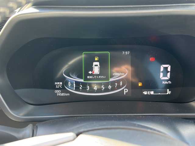 トヨタ ライズ Z 沖縄県 2020(令2)年 2万km シャイニングホワイトパール 純正ディスプレイオーディオ　/（ＡＭ／ＦＭ／／ＢＴ）　/フルセグＴＶ　/全方位モニター　/シートヒーター　/コーナーセンサー　/衝突軽減　/クルーズコントロール　/純正フロアマット　/純正１７ＡＷ　/ＥＴＣ/横滑り防止/スマートキー/オートライト/ベンチシート