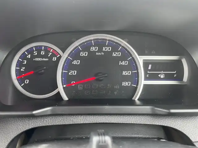 トヨタ ルーミー カスタムG 三重県 2019(令1)年 2.9万km ブラックマイカ/マゼンダベリーメタリック 純正９インチナビ/（Bluetooth/AM/FM/CD/DVD/地デジTV/SD）/ナビレディパッケージ/・バックカメラ/・ステアリングスイッチ（オーディオ）/ドライブレコーダー前後（社外）/ETC/両側パワースライドドア/コンフォートパッケージ/・シートヒーター（運転席/助手席）/・シートバックテーブル（運転席/助手席）/スマートアシスト3（衝突回避支援システム）/・衝突回避支援ブレーキ機能/・衝突警報機能/・車線逸脱警報機能/・誤発進抑制制御機能/・先行車発進お知らせ機能/・オートハイビーム/・コーナーセンサー/LEDヘッドランプ（オートライト）/電動オート格納ドアミラー/シートリフター（運転席）/シートアンダートレイ（助手席）/2トーンカラー/スマートキー/スペアキー