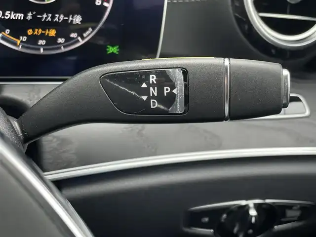 メルセデス・ベンツ Ｅ２２０ｄ SW AVG スポーツ 本革 東京都 2017(平29)年 3.5万km 白 純正ナビ/360°カメラ/ETC2.0/アダプティブクルーズコントロール/純正19インチアルミホイール/フルセグTV/LEDヘッドライト/ハーフレザーシート/シートヒーター/ドライブレコーダー/プッシュスタート