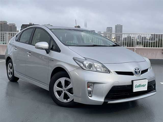 トヨタ プリウス S 東京都 2012(平24)年 4万km シルバーM ワンオーナー/純正SDナビ（NSZT-W62G)/(CD/BT/地デジTV)/バックカメラ/ETC/社外ドライブレコーダー（ユピテル　Y-200R)/電動格納ミラー/ABS/Wエアバック/エンジンプッシュボタン/バイザー/スペアキー１本/保証書・取説