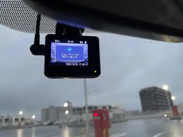 トヨタ プリウス S 東京都 2012(平24)年 4万km シルバーM ワンオーナー/純正SDナビ（NSZT-W62G)/(CD/BT/地デジTV)/バックカメラ/ETC/社外ドライブレコーダー（ユピテル　Y-200R)/電動格納ミラー/ABS/Wエアバック/エンジンプッシュボタン/バイザー/スペアキー１本/保証書・取説