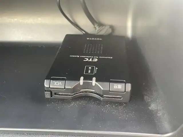 トヨタ ウィッシュ X Sパッケージ 兵庫県 2004(平16)年 19.7万km シルバーM 保証書・取説・有/純正メモリーナビ・CD・MD・FM・AM/バックカメラ/フロントコーナーカメラ/ETC/リモコンキー×1/純正フロアマット/純正ドアバイザー/純正フルエアロ