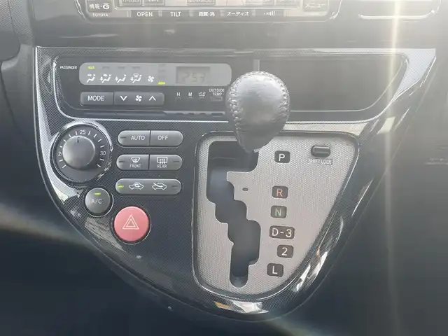 トヨタ ウィッシュ X Sパッケージ 兵庫県 2004(平16)年 19.7万km シルバーM 保証書・取説・有/純正メモリーナビ・CD・MD・FM・AM/バックカメラ/フロントコーナーカメラ/ETC/リモコンキー×1/純正フロアマット/純正ドアバイザー/純正フルエアロ