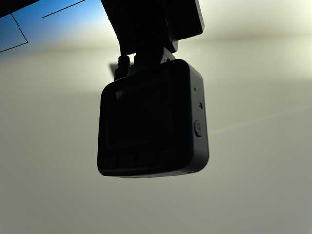 ホンダ Ｎ ＯＮＥ G ローダウン 鹿児島県 2016(平28)年 5.2万km ミラノレッド 社外SDナビ/（AM/FM/CD/DVD/Bluetooth/フルセグ）/バックカメラ/ドライブレコーダー/ステアリングリモコン/ETC/オートライト/純正AW14インチ/HIDライト/フロアマット/電格ミラー/スマートキー/プッシュスタート/フロアマット/ドアバイザー