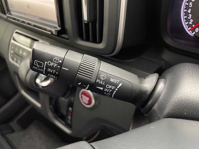 ホンダ Ｎ ＯＮＥ G ローダウン 鹿児島県 2016(平28)年 5.2万km ミラノレッド 社外SDナビ/（AM/FM/CD/DVD/Bluetooth/フルセグ）/バックカメラ/ドライブレコーダー/ステアリングリモコン/ETC/オートライト/純正AW14インチ/HIDライト/フロアマット/電格ミラー/スマートキー/プッシュスタート/フロアマット/ドアバイザー