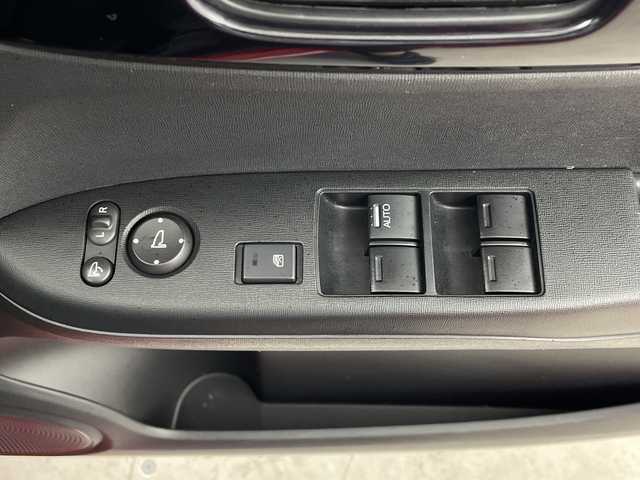 ホンダ Ｎ ＯＮＥ G ローダウン 鹿児島県 2016(平28)年 5.2万km ミラノレッド 社外SDナビ/（AM/FM/CD/DVD/Bluetooth/フルセグ）/バックカメラ/ドライブレコーダー/ステアリングリモコン/ETC/オートライト/純正AW14インチ/HIDライト/フロアマット/電格ミラー/スマートキー/プッシュスタート/フロアマット/ドアバイザー