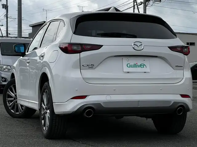 マツダ ＣＸ－５ XD エクスクルーシブモード 道央・札幌 2025(令7)年 1万km ロジウムホワイトプレミアムメタリック ４WD/ワンオーナー/BOSEサウンド/純正メモリーナビ/AM/FM/BT/フルセグ/衝突被害軽減ブレーキ/レーダークルーズコントロール/横滑り防止装置/レーンキープアシスト/クリアランスソナー/ブラインドスポットモニター/バックカメラ/サイドカメラ/フロントカメラ/全方位カメラ/アラウンドビューモニター/ETC/ドライブレコーダー/アイドリングストップ/パワーバックドア/前席パワーシート/D席メモリーシート/全席シートヒーター/前席エアシート/レザーシート/革巻きステアリング/ステアリングリモコン/パドルシフト/ハンドルヒーター/電動パーキング/オートブレーキホールド/自動防眩ミラー/MTモード付AT/プッシュスタート/スマートキー/LEDヘッドライト/オートライト/オートマチックハイビーム/電動格納ミラー/ウィンカーミラー/純正フロアマット/スペアキー/純正エンジンスターター