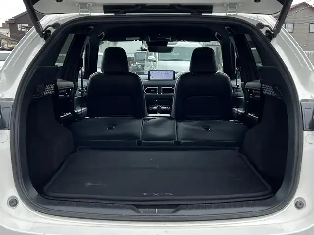 マツダ ＣＸ－５ XD エクスクルーシブモード 道央・札幌 2025(令7)年 1万km ロジウムホワイトプレミアムメタリック ４WD/ワンオーナー/BOSEサウンド/純正メモリーナビ/AM/FM/BT/フルセグ/衝突被害軽減ブレーキ/レーダークルーズコントロール/横滑り防止装置/レーンキープアシスト/クリアランスソナー/ブラインドスポットモニター/バックカメラ/サイドカメラ/フロントカメラ/全方位カメラ/アラウンドビューモニター/ETC/ドライブレコーダー/アイドリングストップ/パワーバックドア/前席パワーシート/D席メモリーシート/全席シートヒーター/前席エアシート/レザーシート/革巻きステアリング/ステアリングリモコン/パドルシフト/ハンドルヒーター/電動パーキング/オートブレーキホールド/自動防眩ミラー/MTモード付AT/プッシュスタート/スマートキー/LEDヘッドライト/オートライト/オートマチックハイビーム/電動格納ミラー/ウィンカーミラー/純正フロアマット/スペアキー/純正エンジンスターター
