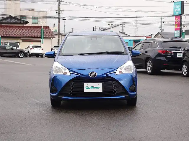 トヨタ ヴィッツ F 山形県 2017(平29)年 8.9万km コバルトブルーメタリック 衝突被害軽減システム/ワンオーナー/SDナビ/　　【CD ワンセグ USB Radio】/14インチアルミホイール/電動格納ウィンカーミラー/純正フロアマット/ドアバイザ―/エアコン/スマートキー/ETC