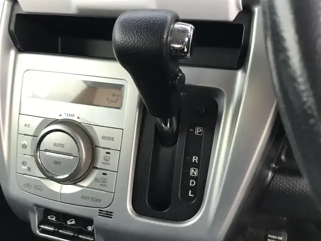 スズキ ハスラー X 鳥取県 2014(平26)年 7.8万km フェニックスレッドパール/ブルーイッシュブラックパール ４・W・D/純正ナビ/ワンセグ/BT/USB/バックカメラ/レーダーブレーキサポート/運転席シートヒーター/キセノンヘットライト/LEDポジションリング/フォグライト/レザー調シートカバー/純正15インチアルミホイール/プッシュエンジンスタート/アイドリングストップ/スペアキー/フロアマット/ドアバイザー