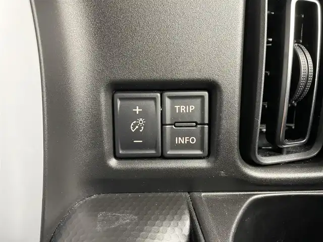 スズキ ハスラー HYBRID X 大分県 2020(令2)年 3.9万km チアフルピンクメタリック/ホワイト2トーンルーフ 純正SDナビ（KXM-E504W）/バックカメラ/スズキセーフティーサポート/・衝突被害軽減ブレーキ/・誤発進抑制機能/・車線逸脱警報機能/・ふらつき警報機能/・先行車発進お知らせ機能/・オートマチックハイビーム/・レーダークルーズコントロール/シートヒーター（D＋N席）/コーナーセンサー/LEDヘッドライト/ビルトインETC/ドライブレコーダー/純正フロアマット/純正アルミホイル15インチ