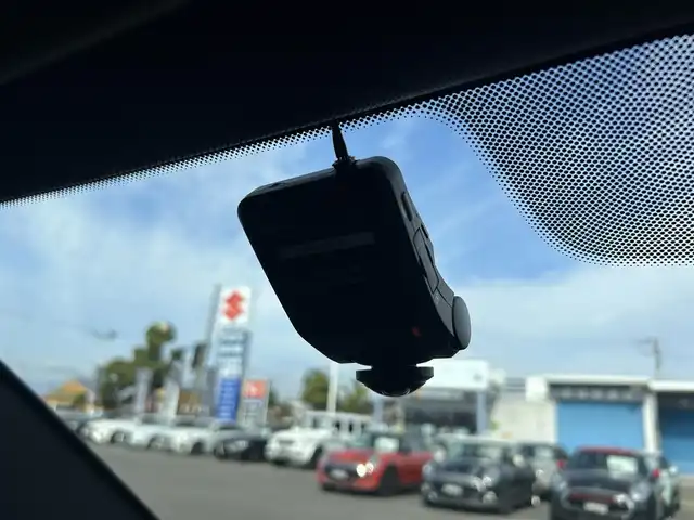 ＢＭＷ ５２３ｉ ツーリング Mスポーツ 滋賀県 2018(平30)年 3万km 黒 360°カメラ/コンフォートアクセス/インテリジェントセーフティ/アダプティブ・クルーズ・コントロール/LEDヘッドライト/純正ナビ/フルセグＴＶ・Bluetooth・USB/前席パワーシート/シートメモリー/レーンキープ/パーキングアシスト/オートホールド/パドルシフト/パワーバックドア/純正19インチＡＷ