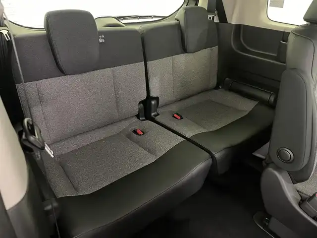 ホンダ フリード ハイブリット 福島県 2025(令7)年 0.1千km クリスタルブラックパール ホンダセンシング/・衝突軽減ブレーキ/・アダプティブクルーズコントロール/・先行車発進お知らせ/・歩行者事故低減ステアリング/・レーンキープアシスト/・標識認識機能/・トラフィックジャムアシスト/・BSM/・誤発進抑制/・後方誤発進抑制/・急アクセル抑制/・パーキングセンサー/純正9インチメモリーナビ/型式：LXM-242ZFNi/・フルセグTV/・Bluetooth/・FM/AM/・AppleCarPlay/・androidオート/・ステアリングスイッチ/・USB/両側パワースライドドア/LEDヘッドライト/・オートライト/・オートマチックハイビーム/前席シートヒーター/純正15インチホイール/サーキュレーター/プッシュスタート/・スマートキー/・スペアキー