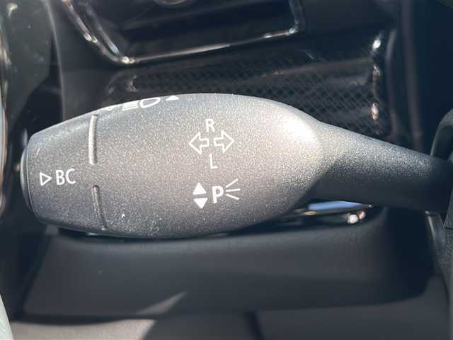 ＭＩＮＩ ＢＭＷ ミニ クラブマン クーパー 沖縄県 2020(令2)年 5.4万km グレーⅡ 純正ナビ　/（ＡＭ／ＦＭ／ＣＤ／ＤＶＤ／ＢＴ）　/バックモニター　/衝突軽減システム　/コーナーセンサー　/ＬＥＤヘッドライト　/ドライブレコーダー　/アイドリングストップ　/クルーズコントロール　/オートライト