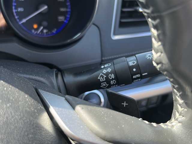 スバル アウトバック リミテッド 佐賀県 2018(平30)年 12万km クリスタルブラックシリカ 純正ナビ/Bluetooth/CD/DVD/USB/フルセグTV/バックモニター/前方ドライブレコーダー/アイサイト/・衝突軽減システム/・レーンキープアシスト/・追従機能付きクルーズコントロール/・ブラインドスポットモニター/全席シートヒーター/前席パワーシート/LEDオートライト/オートエアコン/ステアリングヒーター/パワーバックドア/ETC/X-MODE/パドルシフト/革巻きステアリング/電格ウィンカーミラー/ステアリングスイッチ/保証書/取扱説明書/スペアキー